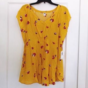 Old Navy Maternity Top